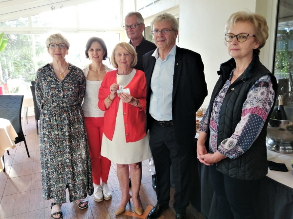 Yolande Paparel présidente du lions-club Chalon Doyen