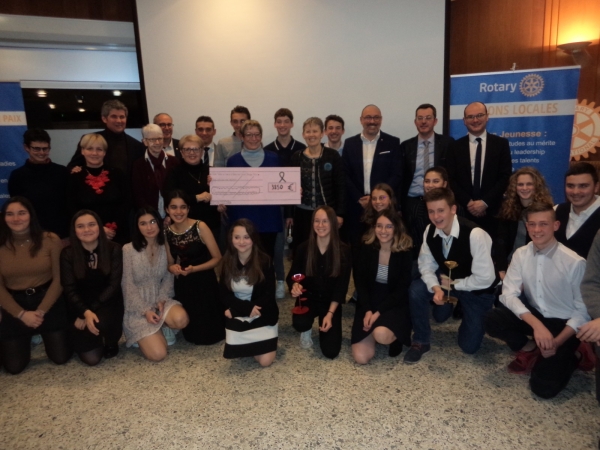 Le club solidarité du collège Jean-Vilar et le Rotary Chalon Bourgogne Niépce, une équipe qui gagne pour Octobre Rose