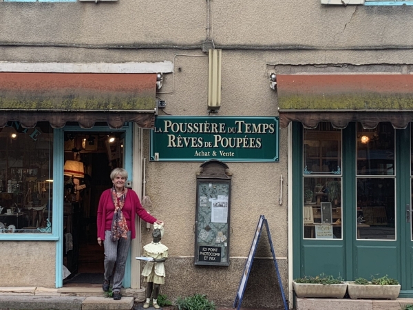 La boutique « La Poussière du Temps » fait le ménage à Cormatin