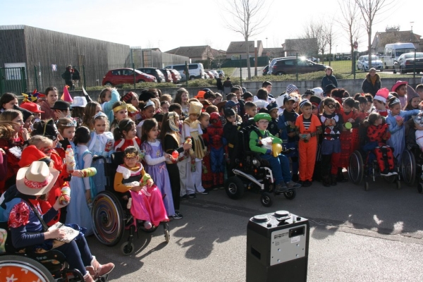 L’école Primaire de Cruzille lance la semaine carnavalesque en Chalonnais !