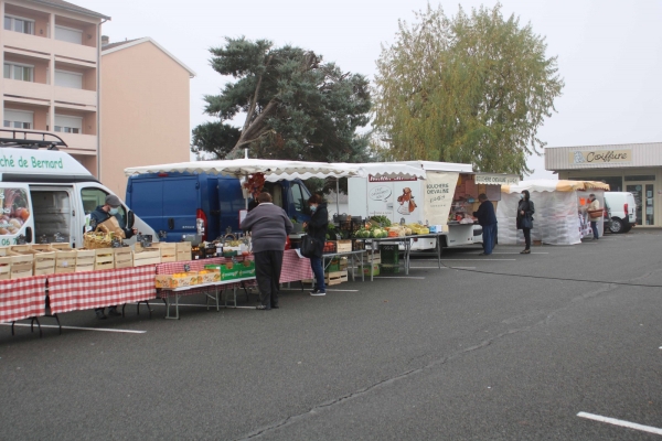 Marché de Châtenoy-le-Royal, achetons local