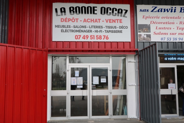  ̏La Bonne Occaz˝, un nouveau magasin à la zone verte de Châtenoy le Royal