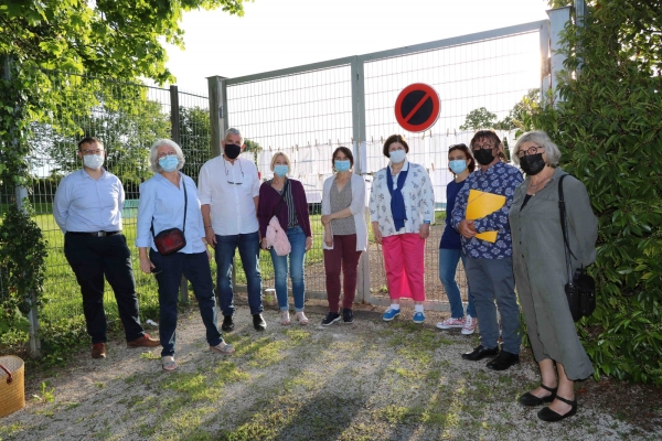 20 % des foyers de Saint Rémy a signé la pétition pour la réouverture de la piscine.