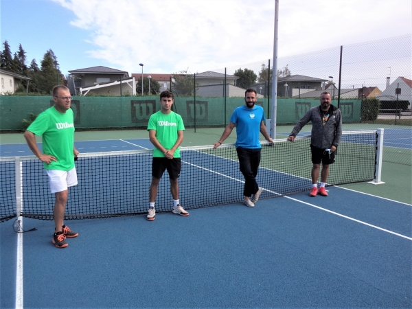 Tennis-Club Saint-Rémy :  Léo Dal Piva renforce l’équipe enseignante