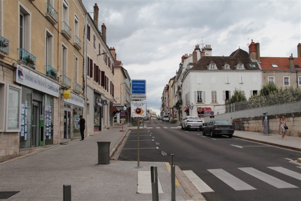 Les travaux de rénovation continuent du côté de la Rue de la Citadelle à Chalon-sur-Saône