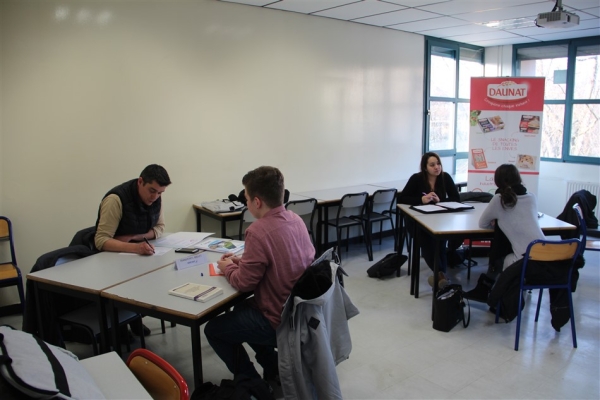 À l’IUT de Chalon-sur-Saône, quelques minutes pour convaincre