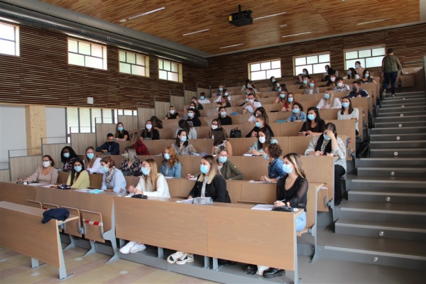 Une rentrée masquée pour les étudiants de l'IFSI du Chalonnais