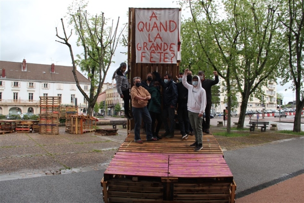 Le collectif «Occupons Chalon» entame sa 9ème semaine