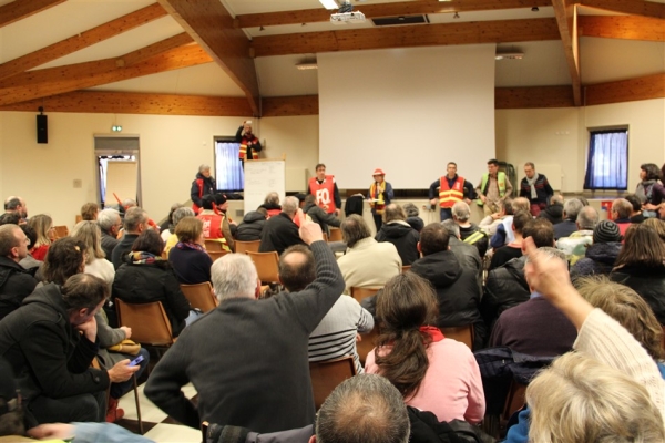 Reconduction de la grève jeudi décidée à l'issue d'une assemblée générale à la Maison des Syndicats de Chalon-sur-Saône