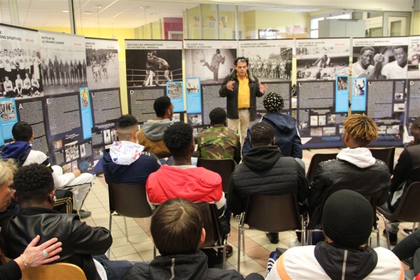 Journée autour du sport et de l'immigration à la maison de quartier des Aubépins