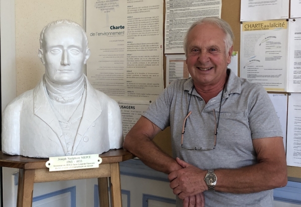 Le nouveau maire de Saint-Loup-de-Varennes, Gérard RIGAUD, se lance à 71 ans dans l’arène de la politique locale