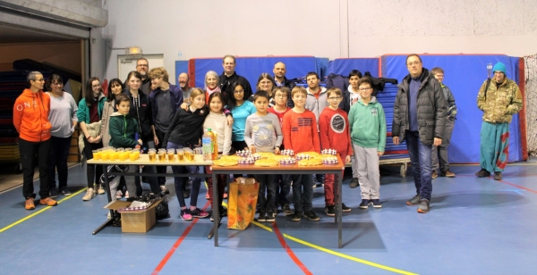 Moment convivial à la Compagnie des Francs Archers Chalonnais lors de la galette des rois