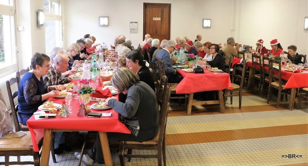 Dimanche festif lors du repas des anciens organisé par le comité de quartier Centre/Pasteur