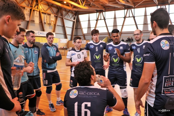 VOLLEY N2M (10e j.) Poule B : VBCC 3 - HYERES 1 : Belle performance pour les chalonnais!