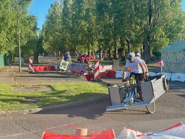 Les 24 Heures de Beaune 2025 – La course est lancée : 43 équipages embarquent le public pour un voyage déjanté