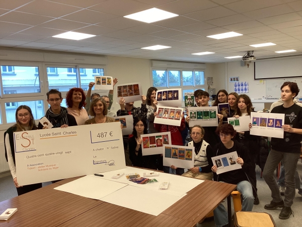 Les Lycéens d’Arts plastiques du Lycée Saint Charles créatifs et solidaires.