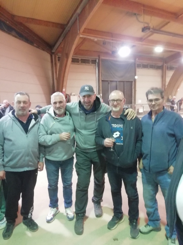 Boulodrome de Chalon-sur-Saône : L’équipe Chevaux, Da Silva, Mazzeo, Bouhot, Blondet remporte le concours de la Boule d’Or
