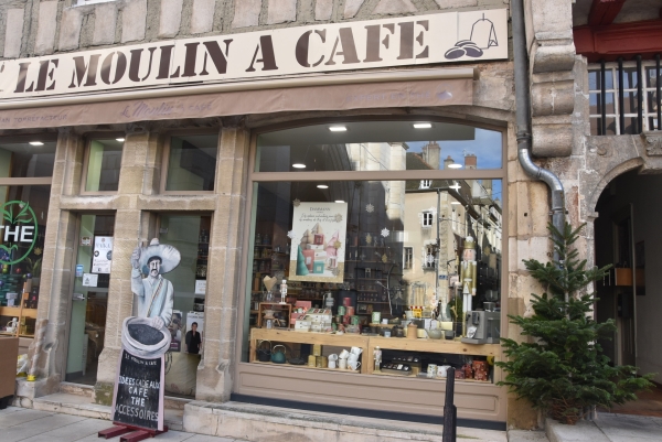 Le Moulin à café & boutique incontournable du café & du thé, Place Saint Vincent & son nouveau coin dégustation, Rue du Blé !