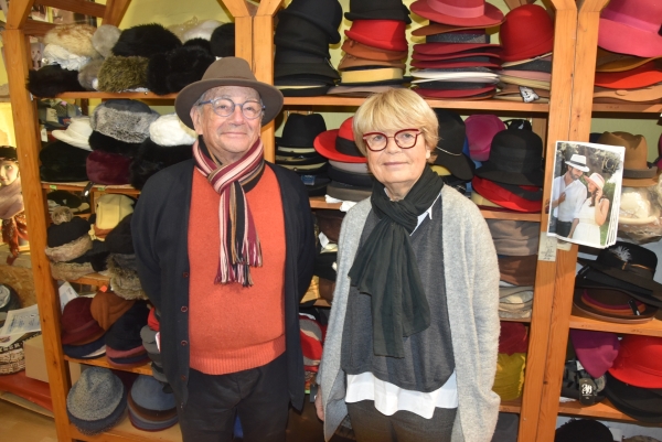 Départ à la retraite du couple Michel et Béatrice Collard, les chapeliers de la rue aux fèvres
