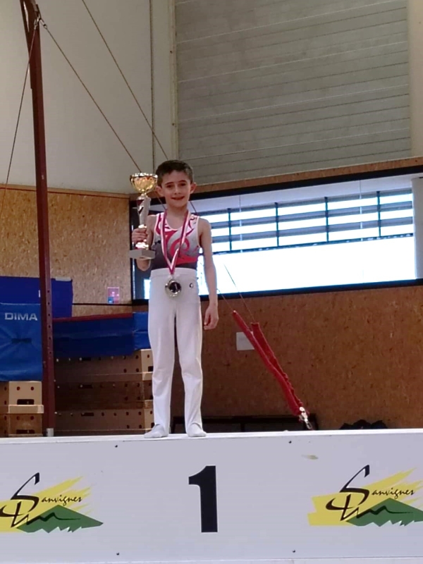 Le jeune gymnaste de l’U.G.C Maxime Mauprez Champion de Bourgogne Franche-Comté 