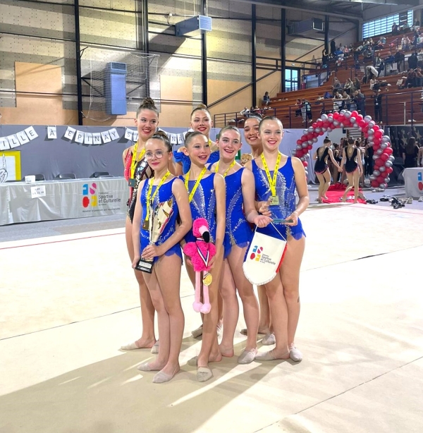 Avec deux nouvelles médailles d’or, les gymnastes de Gymnastique Rythmique de l’Eveil ont à nouveau brillé sur le plan National