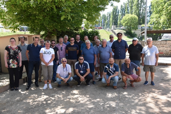 Les chercheurs du Laboratoire Interdisciplinaire de Carnot Bourgogne de l’I.U.T et de la Région viennent s’initier au sport boule au club de la Boule d’Or Chalonnaise 