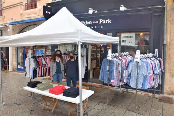 La braderie s'est installée dans les rues de Chalon-sur-Saône (1)