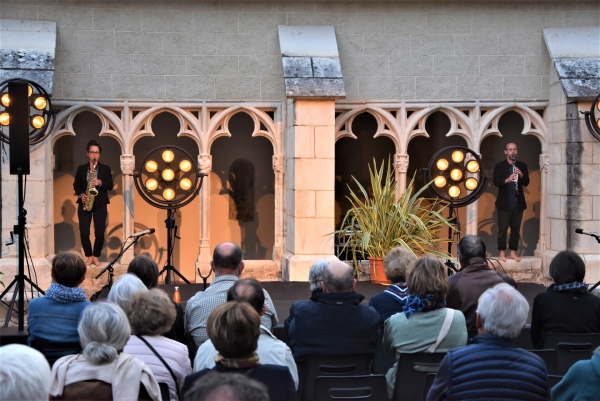 Cloître Saint Vincent : le public chalonnais découvre  oTolipo et sa musique d’illusions et de démultiplication