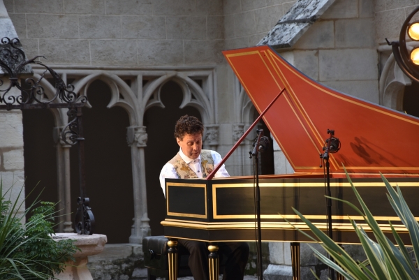 Cloître Saint Vincent : Jory Vinikour, ce grand Maître du clavecin