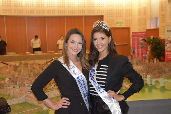 La ville de Chalon-sur-Saône fête sa Miss Bourgogne Chloé Galissi