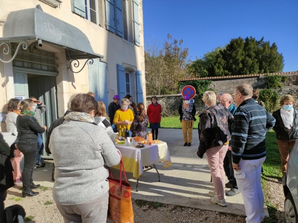 Saint-Loup-de-Varennes : Rénovation du côté adultes de la bibliothèque municipale 