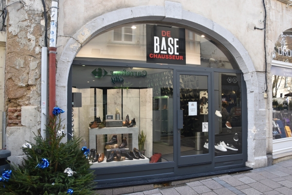 Nouveau commerce à Chalon-sur-Saône : ‘De Base Chausseur’, découvrez des chaussures haut de gamme!