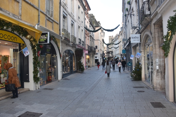 Découvrez vos commerçants du centre-ville ouverts, les dimanches pendant les fêtes 