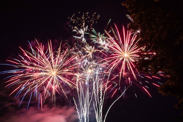 Ce 13 juillet 2021, animations et feu d’artifice réussis à Champforgeuil.