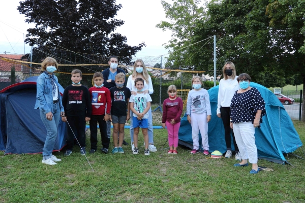 Nuit sous la tente à l’Escale pour les enfants de Saint Rémy.