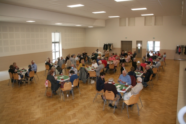 30 paires de joueurs au Tournoi de bridge de Chatenoy le Royal