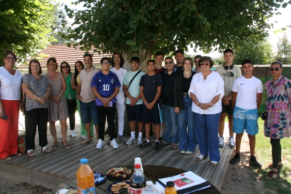 Un chantier Jeunes a mobilisé 10 jeunes de la commune de Châtenoy le Royal