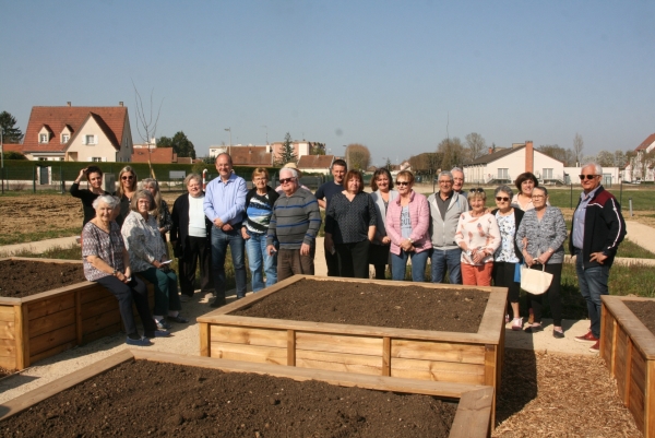 Des jardins potagers et floraux à la Résidence Seniors