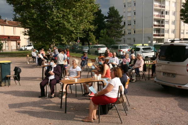 Le Mouvement Chrétien des Retraités (MCR) dialogue le temps d’un gouter