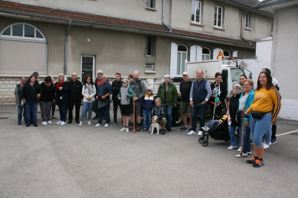 Une Journée Citoyenne pour nettoyer et désherber