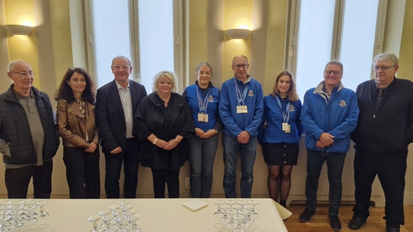 La municipalité félicite les trois tireurs ayant participé aux Championnats du Monde en Hongrie 