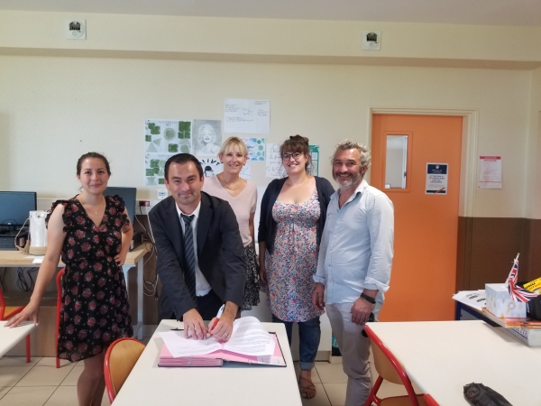 Le collège Les 3 rivières de Verdun S/Doubs signe une convention avec l’Espace des Arts
