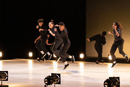 Dans le cadre du festival TransDanses, 7 danseuses de Paradox-Sal sur scène pour 'Queen Blood'