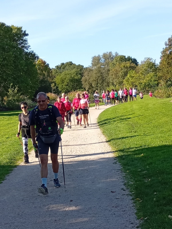 La section de Marche Nordique du Grand Chalon répond de bien belle manière à la Journée Nationale de la Marche Nordique !
