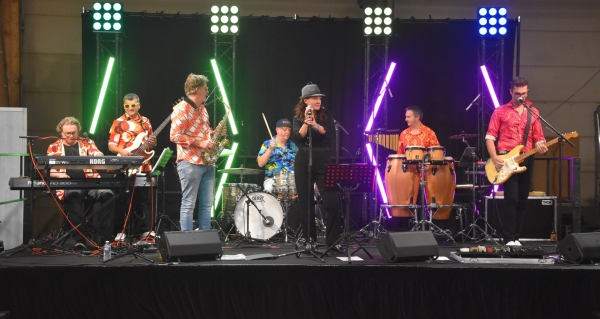 FOIRE DE CHALON : Dimanche soir, la foire s’est embrasée avec le groupe « Keep On » !