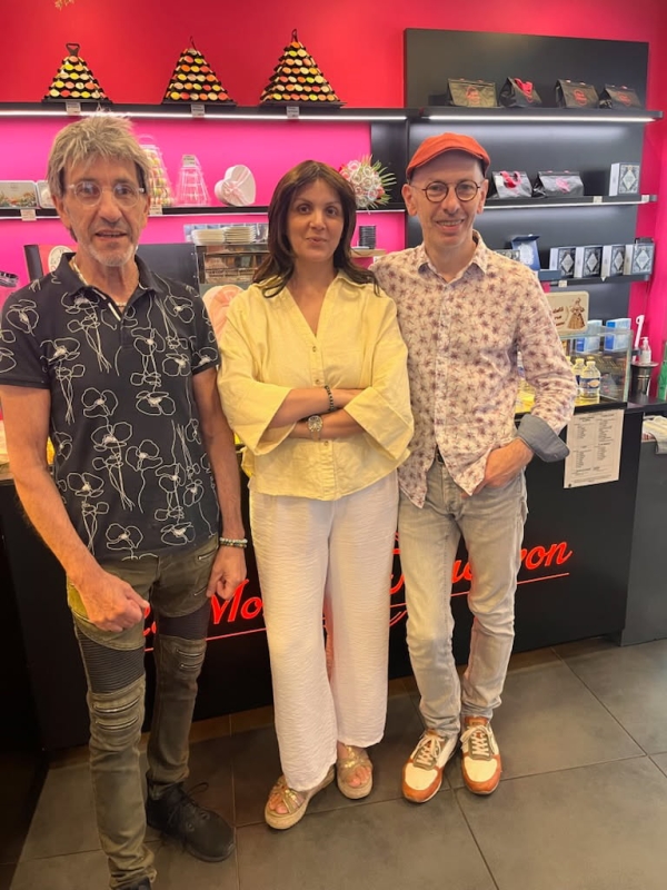 Le Monde du Macaron, paradis pour les gourmands, change de propriétaires.
