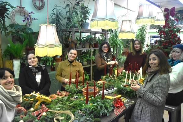 Pendant tout le mois de décembre, vous pouvez encore vous inscrire aux ateliers de confection avec les fleuristes du magasin ‘Un Eté à la Campagne’