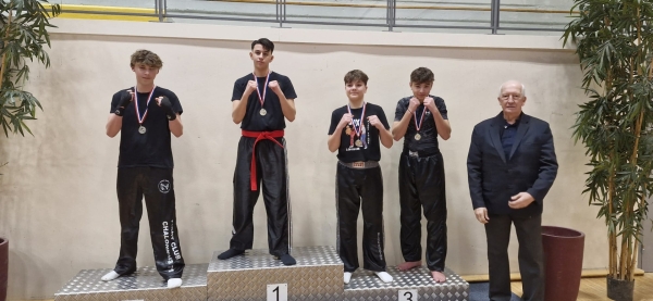 Le club du Karaté Boxing Chalonnais présent sur de nombreux podiums lors de la Coupe de Bourgogne Franche-Comté en Light et en Full Contact