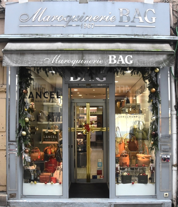 Maroquinerie BAG : Ayez le coup de cœur et portez à votre bras un sac qui vous rendra fière 