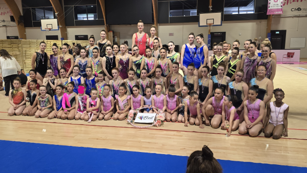 Lors de trois compétitions, les gymnastes chalonnaises de l’Eveil Gymnastique Rythmique ont porté haut les couleurs chalonnaises